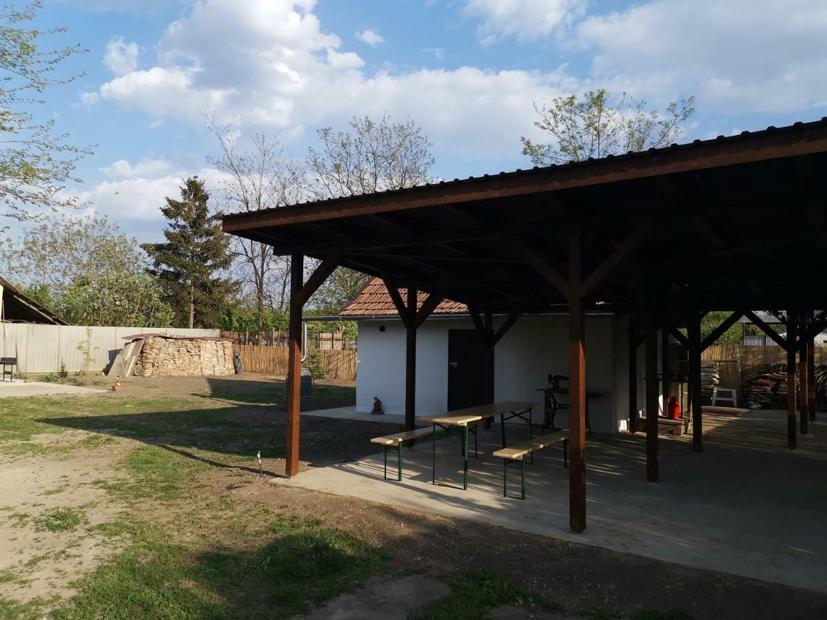 Harsfak Villa Mezokovacshaza Buitenkant foto