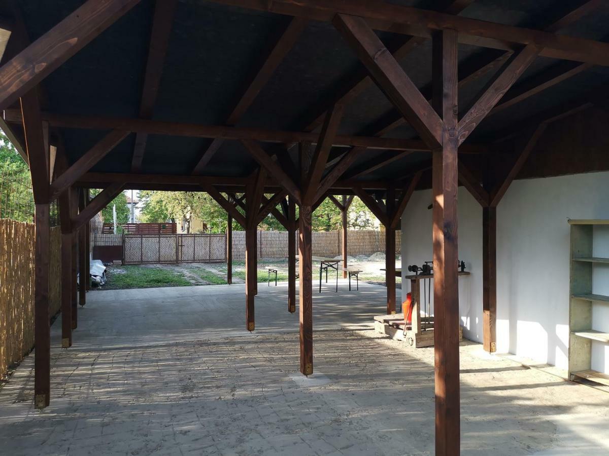 Harsfak Villa Mezokovacshaza Buitenkant foto